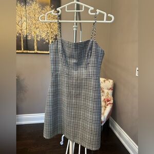 Aritzia Wilfred dress